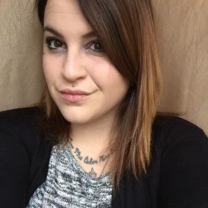Meet your Posher, Whitney