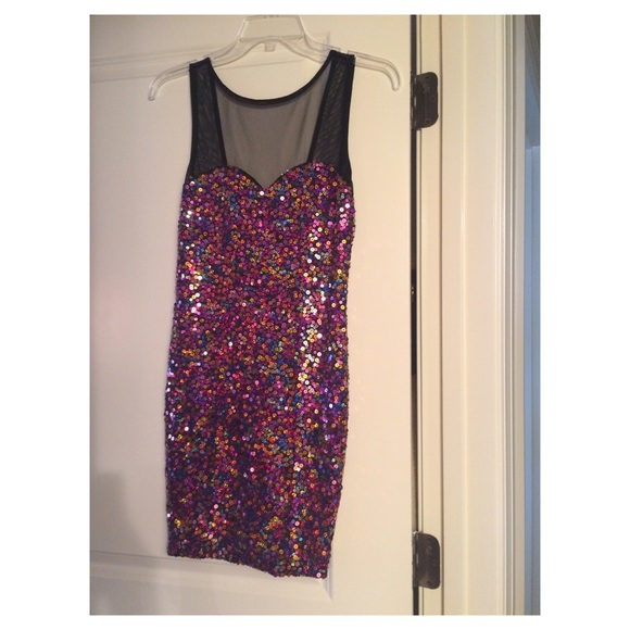 Tobi sequin open back prom/party dress - Picture 1 of 4