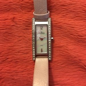 SKAGEN NWOT women's pink wrist watch
