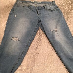Old Navy boyfriend jeans.