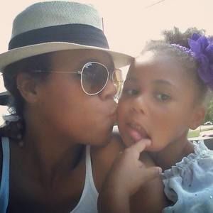 Meet your Posher, Shellie