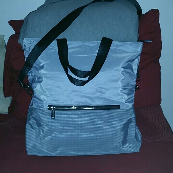 Athleta Handbags - Adorable Athletic tote