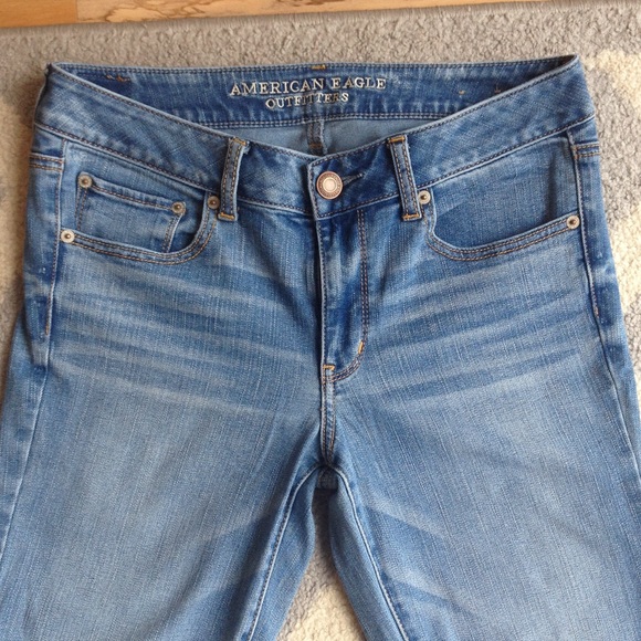 AE jeans, size 10 Regular. - Picture 3 of 3