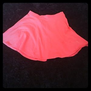 Sporty mink skirt in coral!
