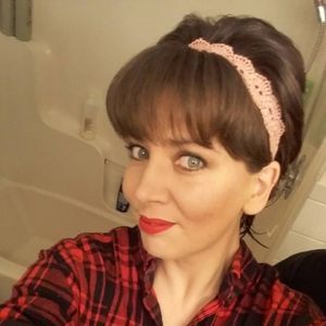 Meet your Posher, Carie