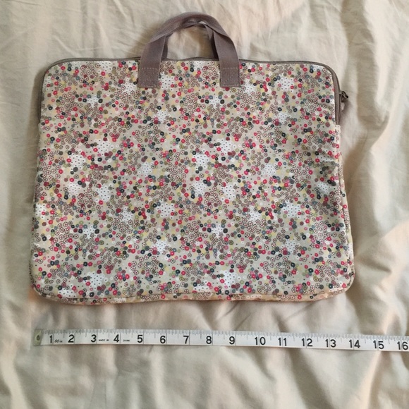 Thirtey One Computer Bag - Picture 2 of 4