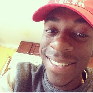 Meet your Posher, Ace