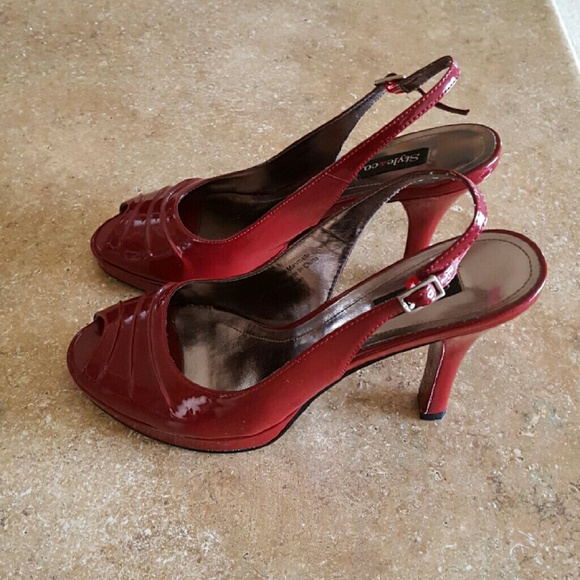 Red Pumps - image 1