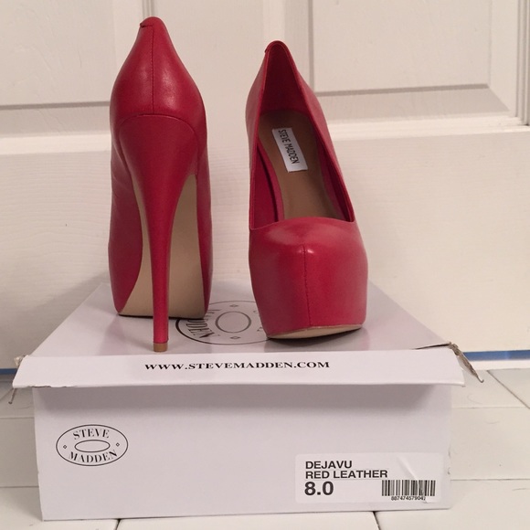 Steve Madden Dejavu platform
