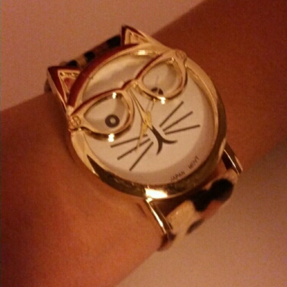 Cat Watch Fashion Leather Strap Women - Picture 2 of 4