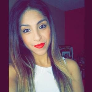 Meet your Posher, Daniela