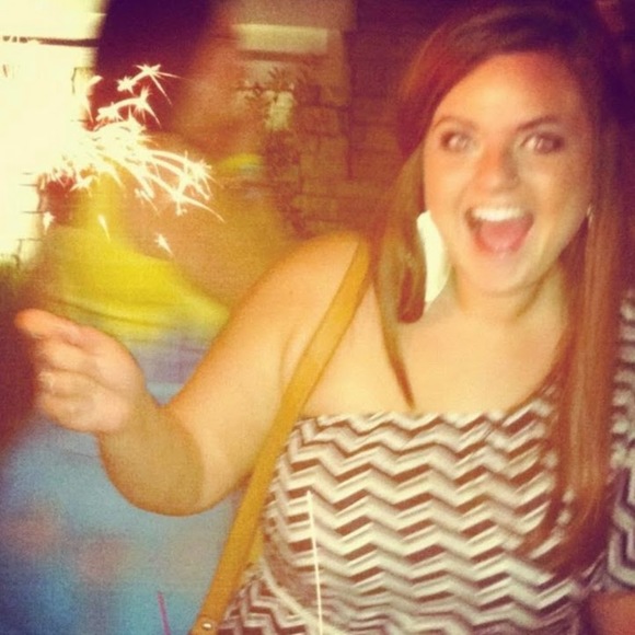 Meet your Posher, Jacey - Picture 1 of 1