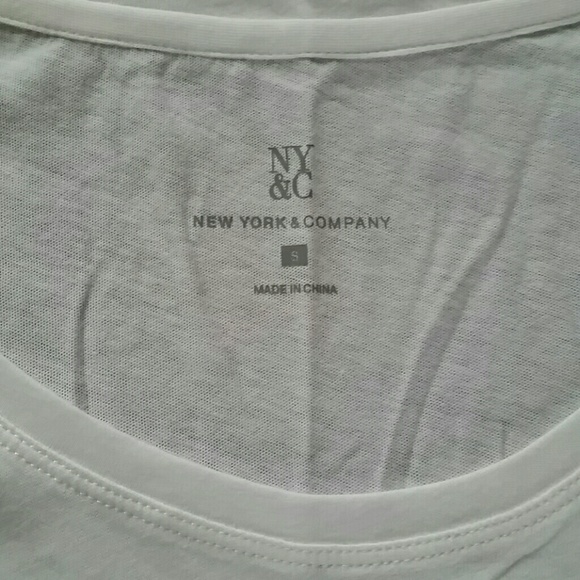 BOGO !!!!!! NY&C white "Love in the city" T - Picture 2 of 2