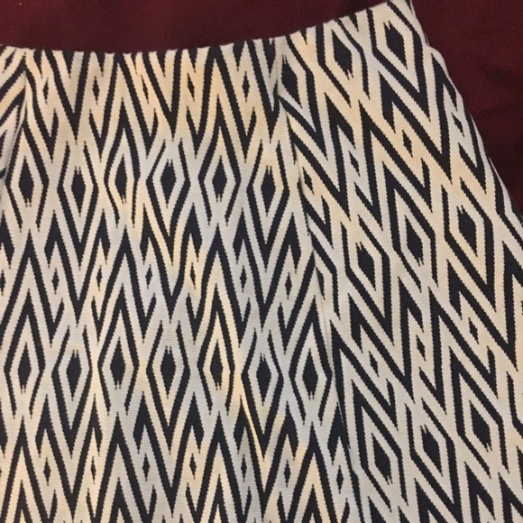 Zara skirt 0-2 - Picture 2 of 3