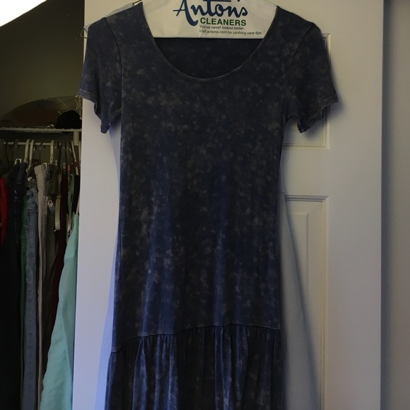 NWOT Tobi Casual Cloud Dress