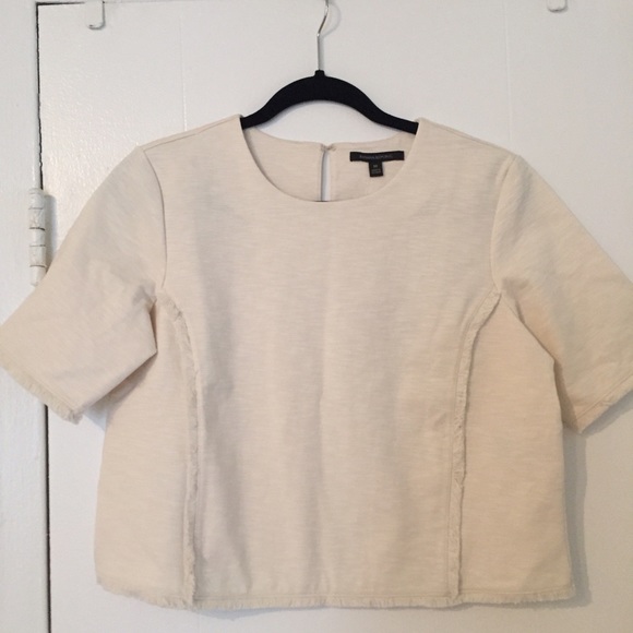 Banana Republic • Boxy Fringe Tee - Picture 4 of 4