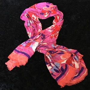 Beautiful scarf with all your favorite colors!!