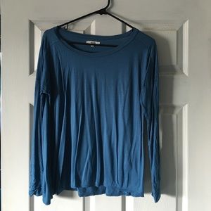 Blue long sleeve lightweight madewell shirt