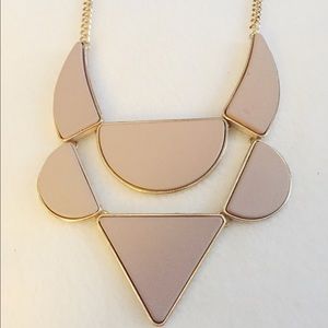 Statement necklace