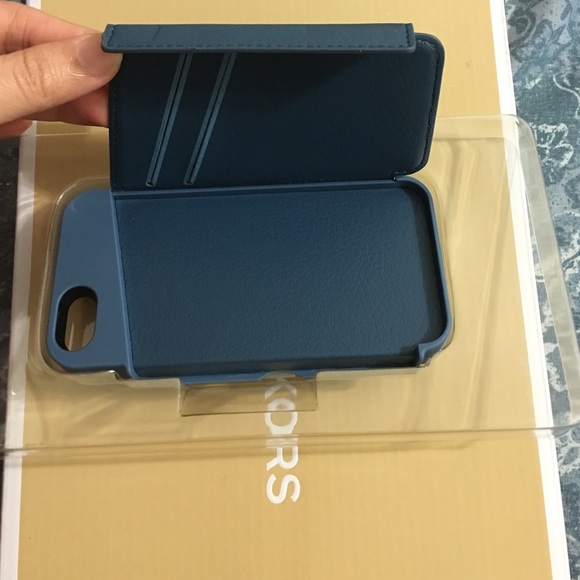 Wallet case for iPhone 4/4s. New!!! - Picture 2 of 3