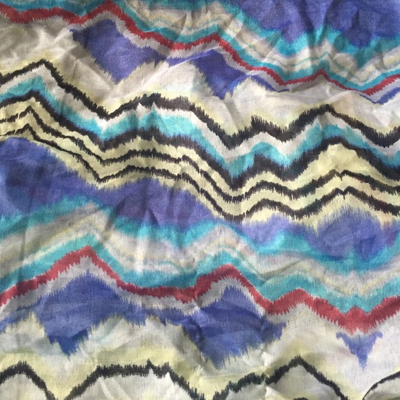 Blue patterned infinity scarf - Picture 2 of 2