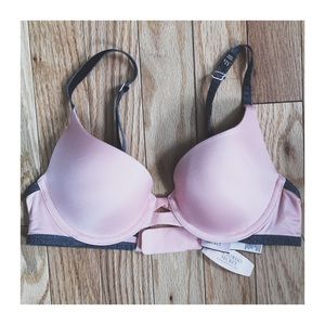 Victoria's Secret Padded Bra 32A NWT