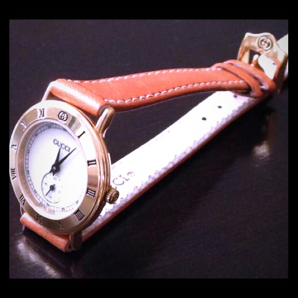 Gucci Accessories - Gucci 3000.2.L Luxury watch 18K Gold plated w sec