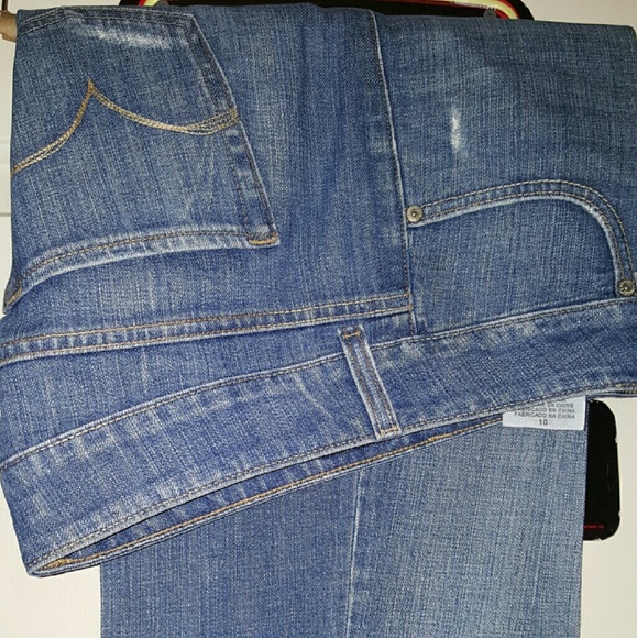 Levi's sz 10. Style 526. Inseam 34in. - Picture 1 of 3