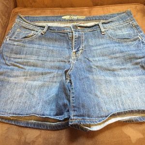 Old Navy Boyfriend Shorts