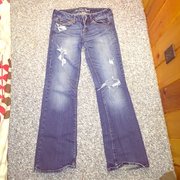 American Eagle destroyed Favorite boyfriend jeans