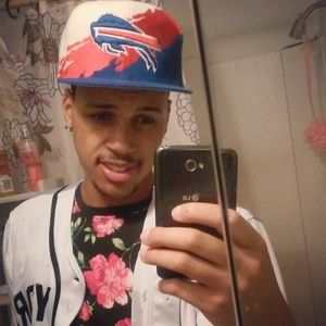 Meet your Posher, Joshua