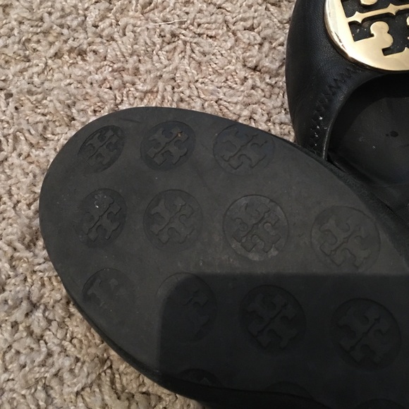 Authentic Tory Burch Reva flats - Picture 2 of 4
