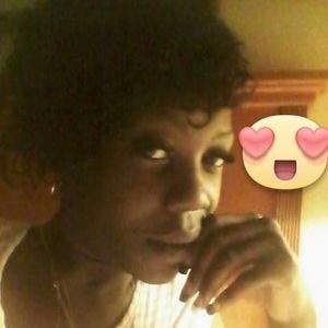 Meet your Posher, Iesha