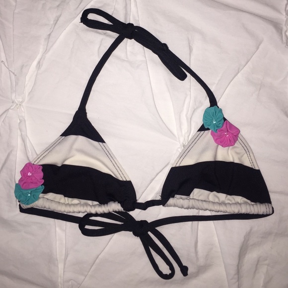 lOlli swim triangle bikini top