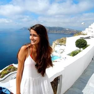 Meet your Posher, Parisa