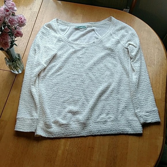 Maurices light weight sweater size large
