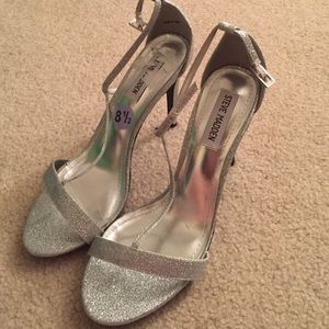 Steve Madden Silver Heels