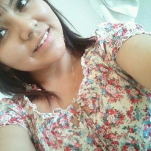 Meet your Posher, Mari