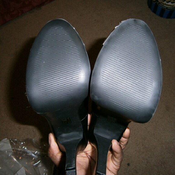 (SOLD) Shoe republic la venerable 8.5m - Picture 4 of 4