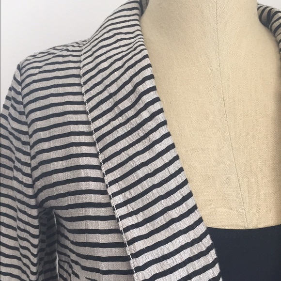 LOFT black and beige striped, linen blazer. - Picture 2 of 4