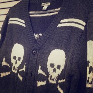 Old Navy skull 💀 print cardigan