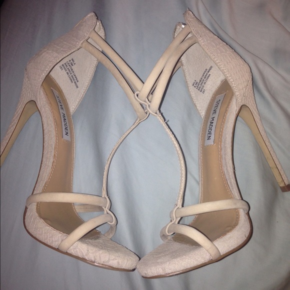 Steve Madden nude heels - Picture 3 of 4