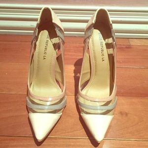 Brand new never worn nude heels size 6and a half