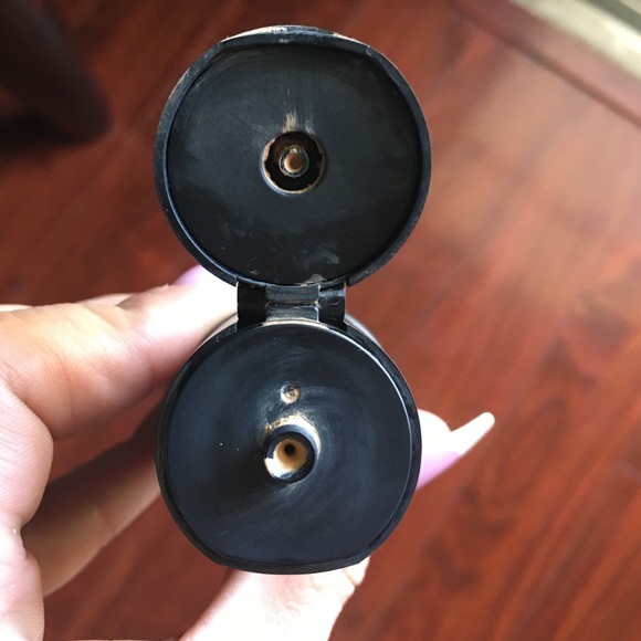 👍🏼👍🏼SOLD👍🏼👍🏼Nars Velvet Matte Skin Tint - Picture 3 of 4