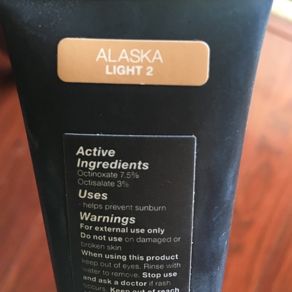 👍🏼👍🏼SOLD👍🏼👍🏼Nars Velvet Matte Skin Tint - Picture 4 of 4