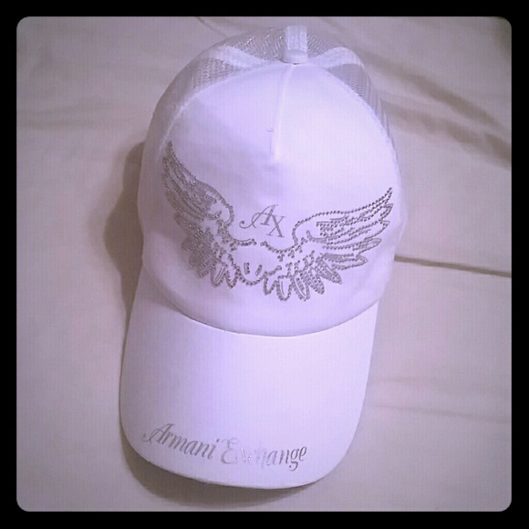 White Armani Exchange hat..slightly used..