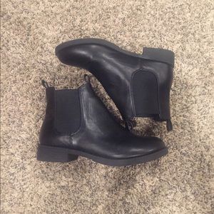 Black Chelsea Boots