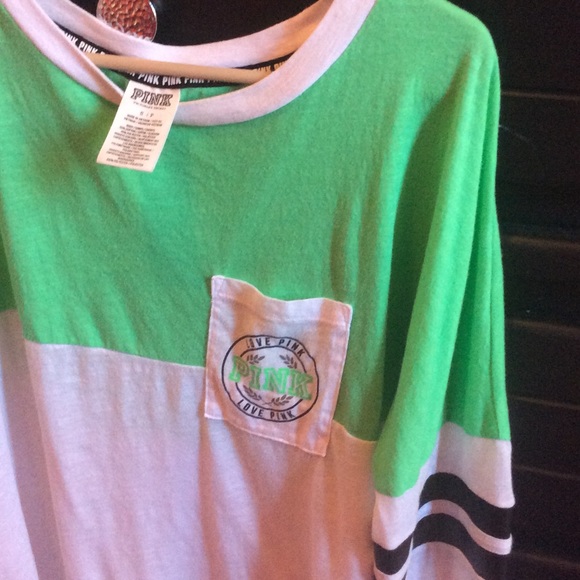 Vs pink long sleeve shirt 🎀