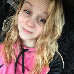 Meet your Posher, Brittany