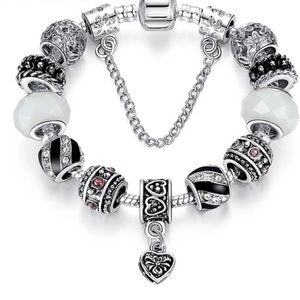 Lovely silver heart charm bracelet